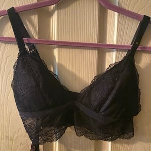 Lace Victorias Secret bra size medium, NWT